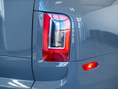 Used 2022 Rolls-Royce Cullinan image 31