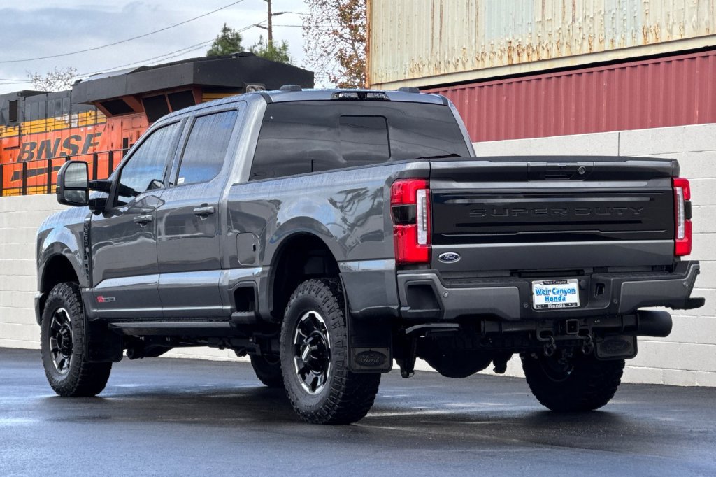 Used 2026 Ford F350 Platinum w/ Tremor Off-Road Package AWD/4WD image 8