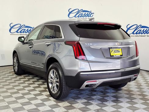 Used 2021 Cadillac XT5 Premium Luxury FWD image 2