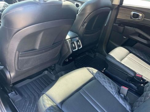 Used 2022 Kia Sorento SX Prestige AWD/4WD image 23