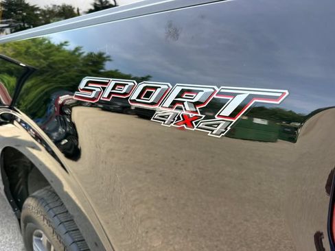 Used 2022 Ford F150 Lariat AWD/4WD image 11