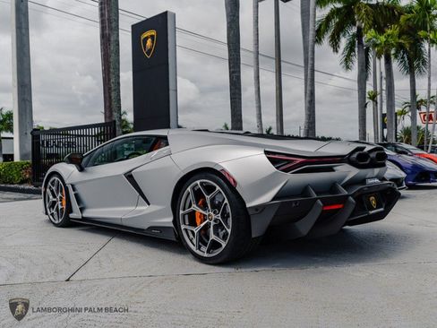Used 2026 Lamborghini Revuelto AWD/4WD image 3