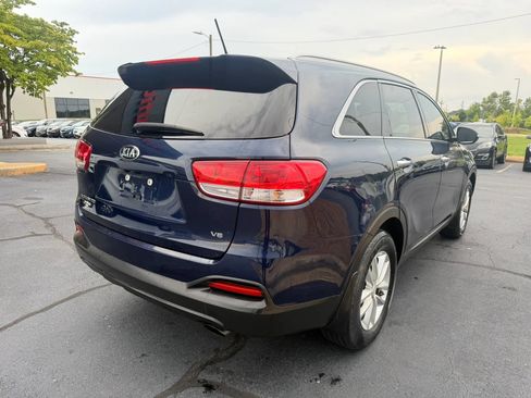 Used 2017 Kia Sorento LX FWD image 7