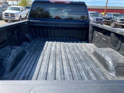 Used 2021 GMC Sierra 2500 SLE w/ X31 Off-Road Package AWD/4WD image 36