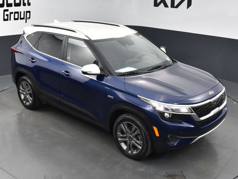 Used 2021 Kia Seltos S AWD/4WD image 15