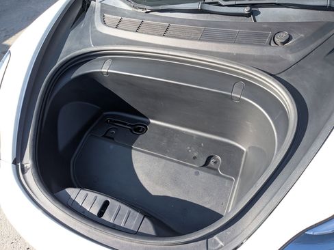 Used 2019 Tesla Model 3 Standard Range Plus image 34