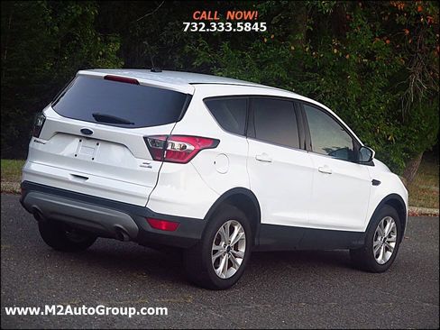 Used 2017 Ford Escape SE AWD/4WD image 27