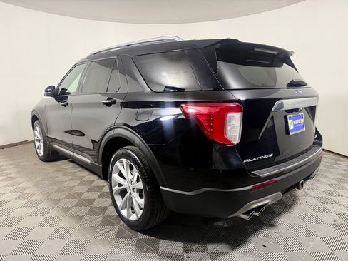 Used 2022 Ford Explorer Platinum w/ Equipment Group 601A AWD/4WD image 4