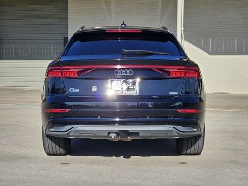 Used 2021 Audi Q8 Premium w/ Black Optic Package image 6