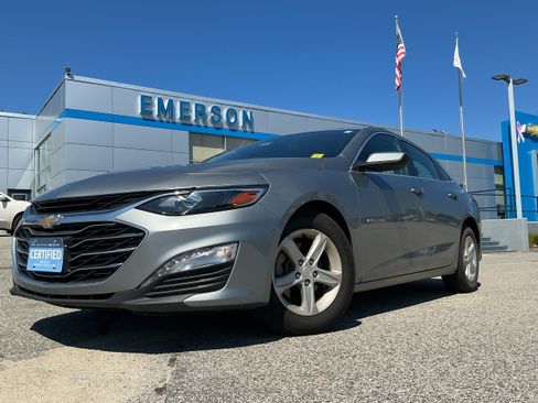Used 2024 Chevrolet Malibu LT FWD image 3