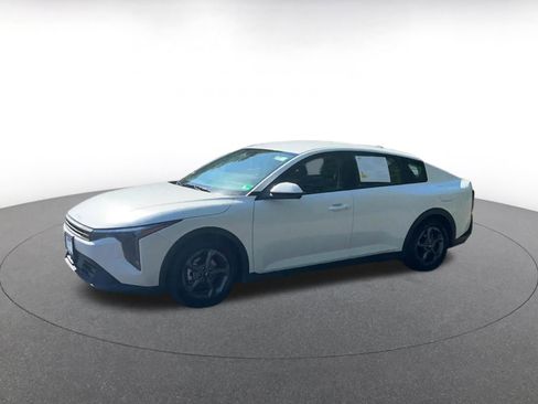 Used 2025 Kia K4 FWD image 8