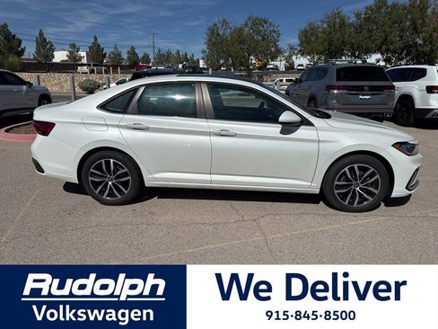 New 2025 Volkswagen Jetta SE image 6