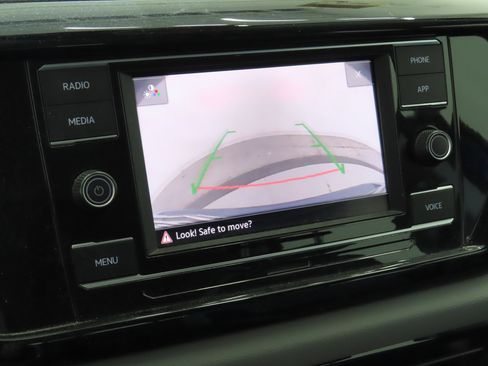 Used 2023 Volkswagen Taos S FWD image 17