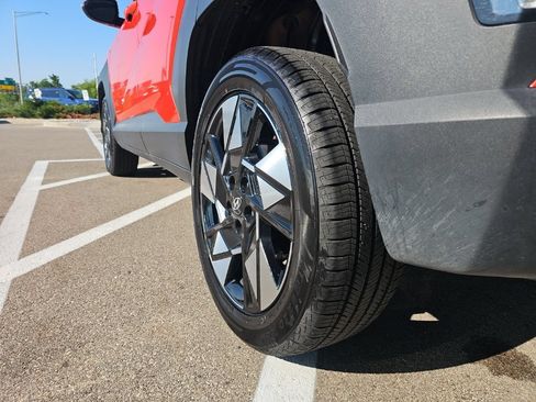 Certified 2024 Hyundai Kona SEL AWD/4WD image 36