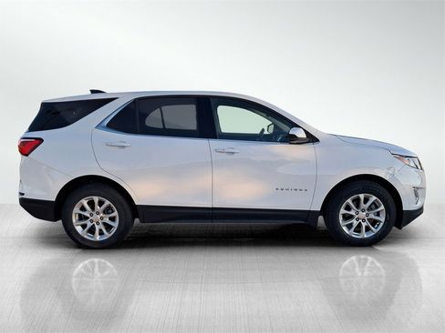 Used 2020 Chevrolet Equinox LT w/ LPO, Cargo Package image 4