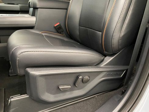 New 2025 Ford F350 Lariat w/ Lariat Ultimate Package image 16