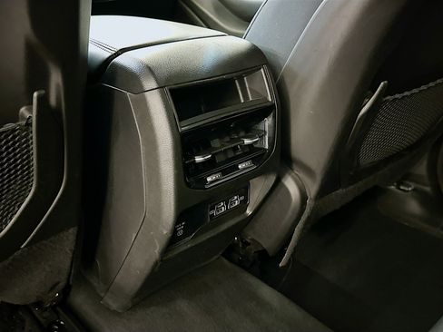 Used 2023 Jeep Grand Cherokee Altitude image 27