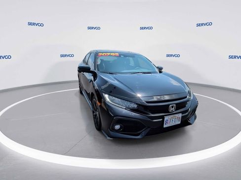 Used 2018 Honda Civic Sport Touring image 2