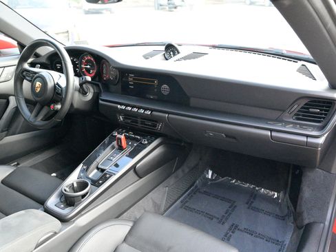Used 2022 Porsche 911 Carrera GTS image 37