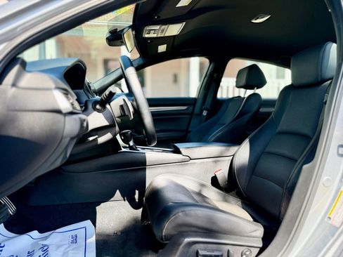 Used 2019 Honda Accord Sport image 12