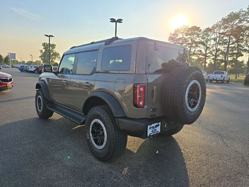 New 2025 Ford Bronco Outer Banks w/ Sasquatch Package image 6