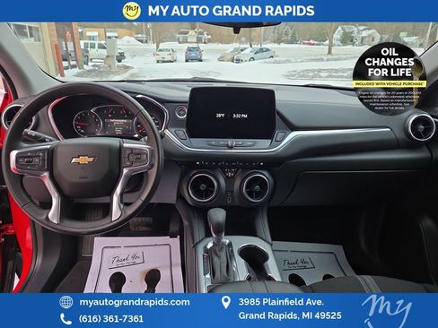 Used 2023 Chevrolet Blazer LT image 12