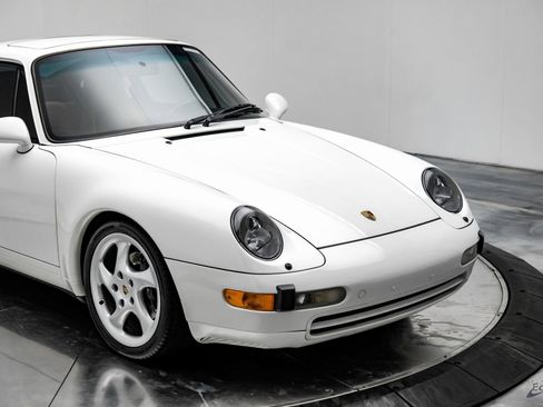 Used 1996 Porsche 911 GT3 RS image 32