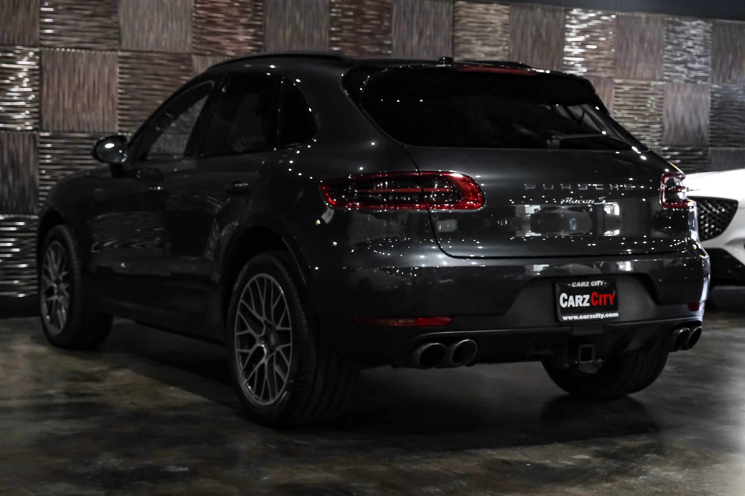 Used 2017 Porsche Macan S AWD/4WD image 12