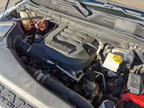 Used 2021 RAM 2500 Tradesman w/ Chrome Appearance Group image 48