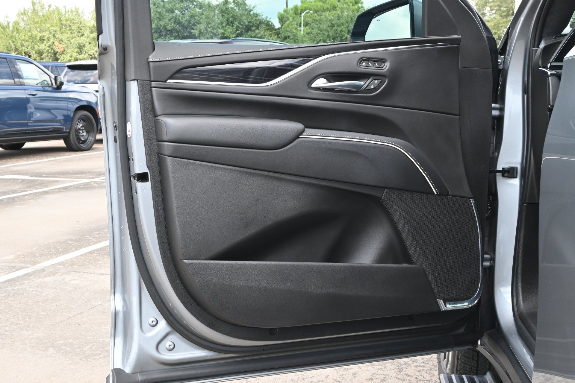 Certified 2023 Cadillac Escalade V AWD/4WD image 19