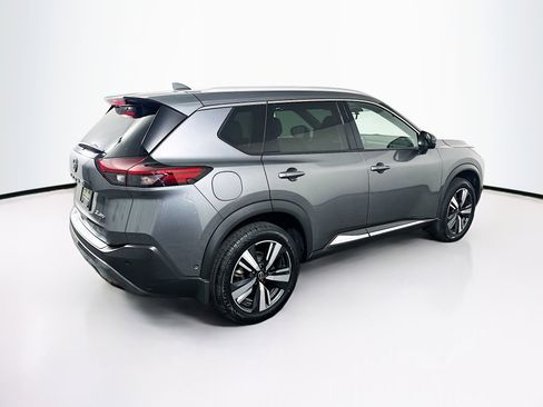 Used 2023 Nissan Rogue SL w/ SL Premium Package image 9