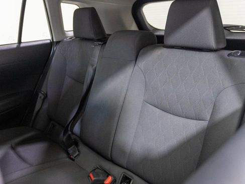 Used 2024 Toyota Corolla Cross LE image 34