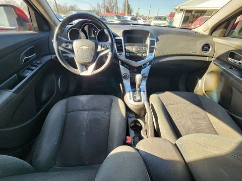 Used 2011 Chevrolet Cruze LT image 13