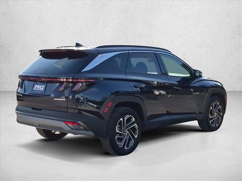 Used 2025 Hyundai Tucson Limited AWD/4WD image 5