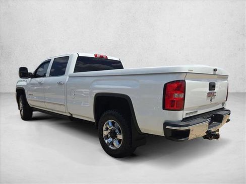 Used 2016 GMC Sierra 2500 SLT w/ Duramax Plus Package AWD/4WD image 7
