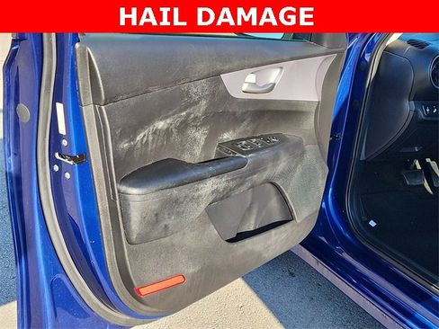 Used 2022 Kia Forte LXS w/ LXS Technology Package image 9