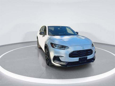 New 2025 Honda HR-V Sport image 2