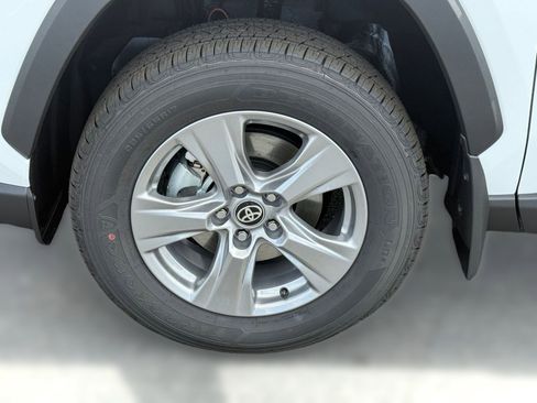 Used 2025 Toyota RAV4 XLE image 12