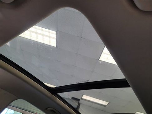 Used 2023 Buick Envision Essence w/ Sport Touring Package image 16