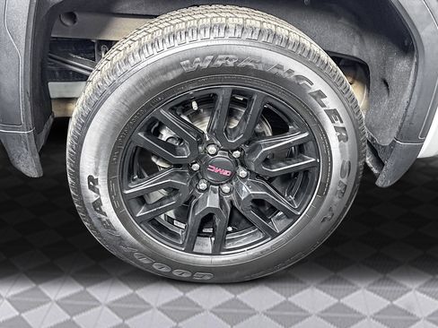 Used 2021 GMC Sierra 1500 Elevation w/ LPO, Elevation Black Package image 32