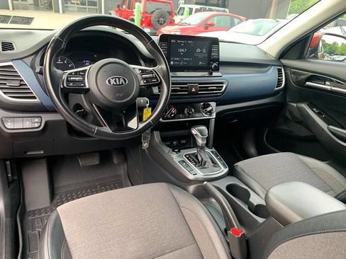 Used 2021 Kia Seltos S AWD/4WD image 17