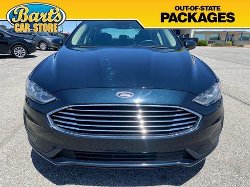 Used 2020 Ford Fusion SE FWD image 2