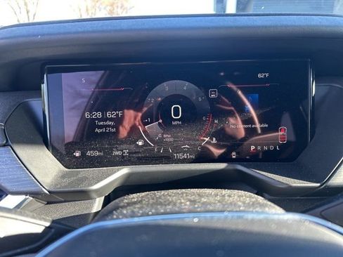 Used 2025 GMC Acadia Elevation AWD/4WD image 8