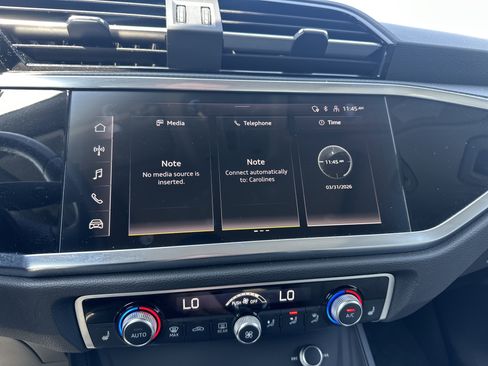 Used 2023 Audi Q3 2.0T Premium image 28