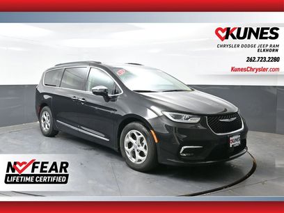 Used 2023 Chrysler Pacifica Limited