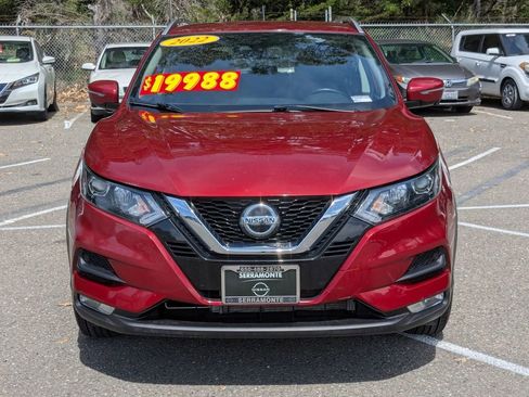Used 2022 Nissan Rogue Sport SV w/ Technology Package AWD/4WD image 3