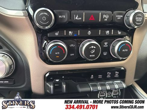 Used 2019 RAM 1500 Laramie AWD/4WD image 25