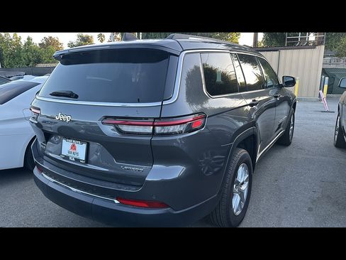 Used 2023 Jeep Grand Cherokee L Laredo AWD/4WD image 4