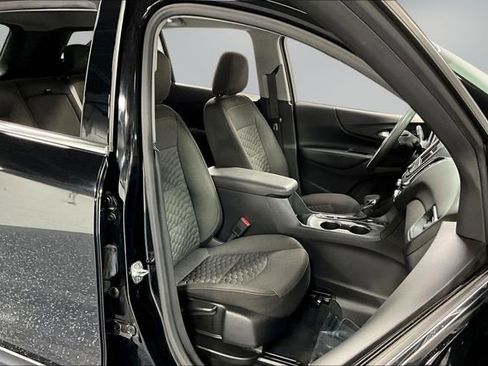 Used 2020 Chevrolet Equinox LT image 28