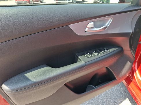 Used 2023 Kia Forte LXS FWD image 12